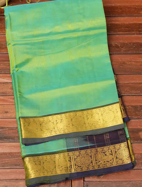 Woraiyur cotton saree
Green